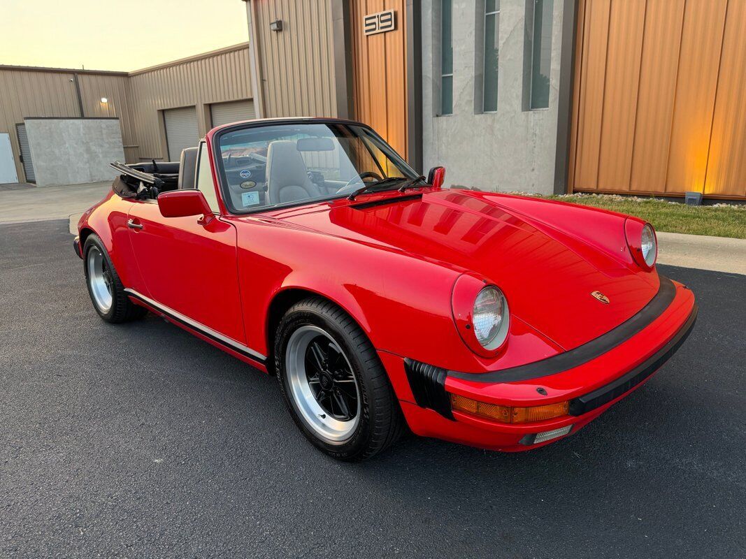 Porsche-911-1986-Red-Gray-78784-2