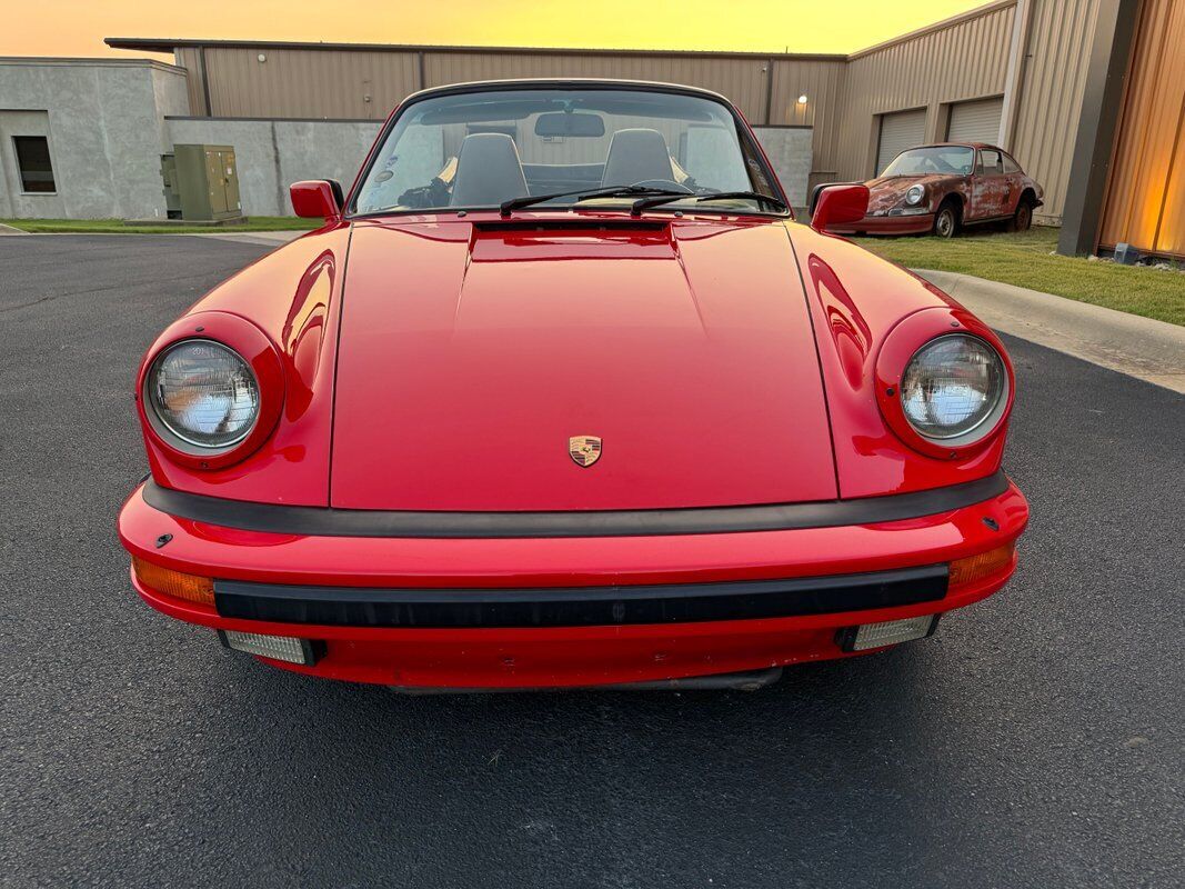 Porsche-911-1986-Red-Gray-78784-29