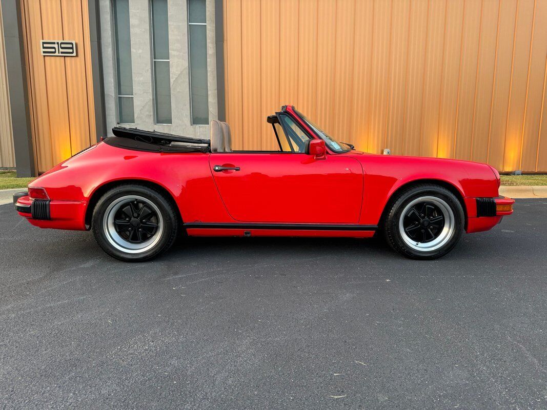 Porsche-911-1986-Red-Gray-78784-8