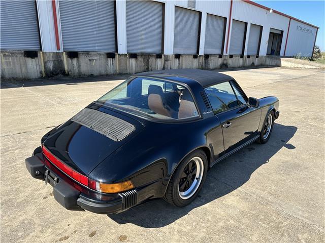 Porsche-911-1987-360010-4