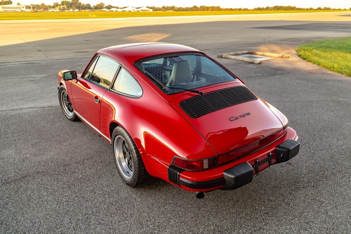 Porsche-911-1989-Red-Linen-186137-10