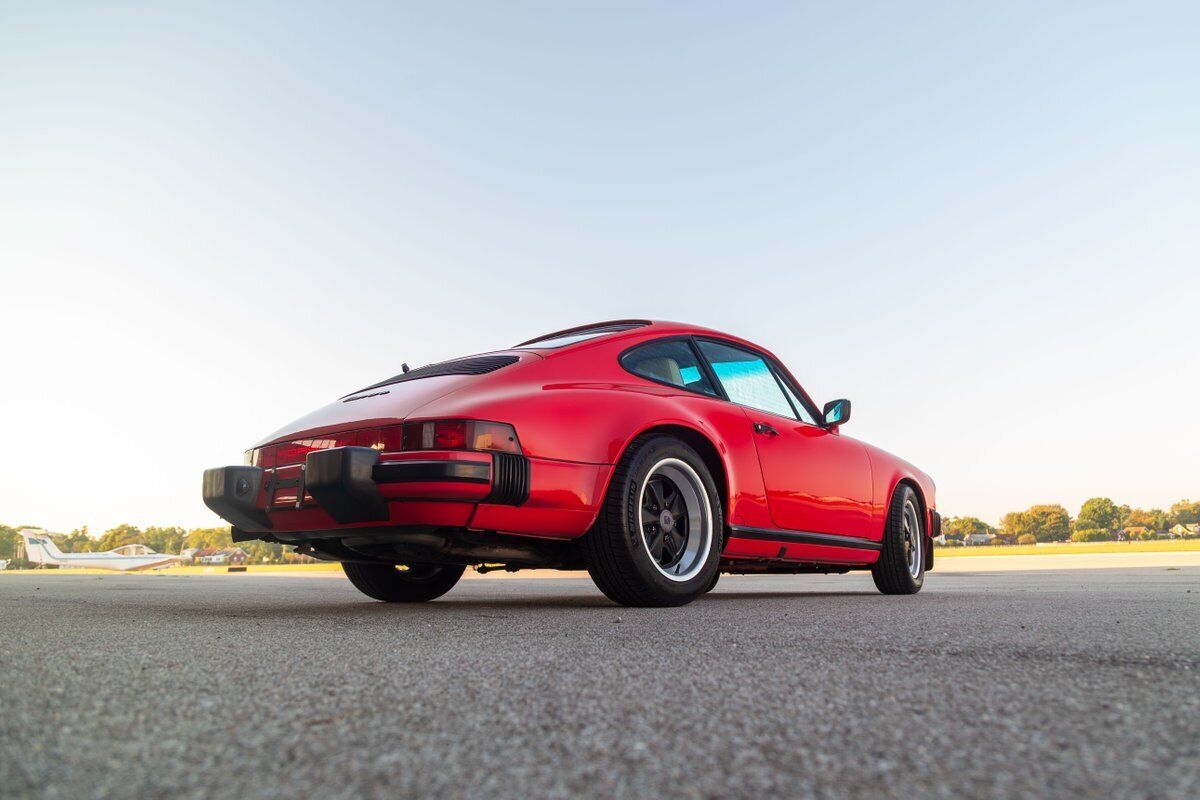 Porsche-911-1989-Red-Linen-186137-12