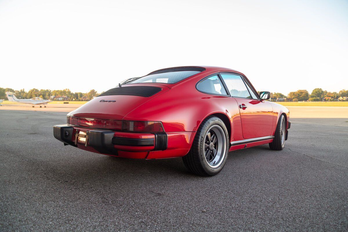 Porsche-911-1989-Red-Linen-186137-13