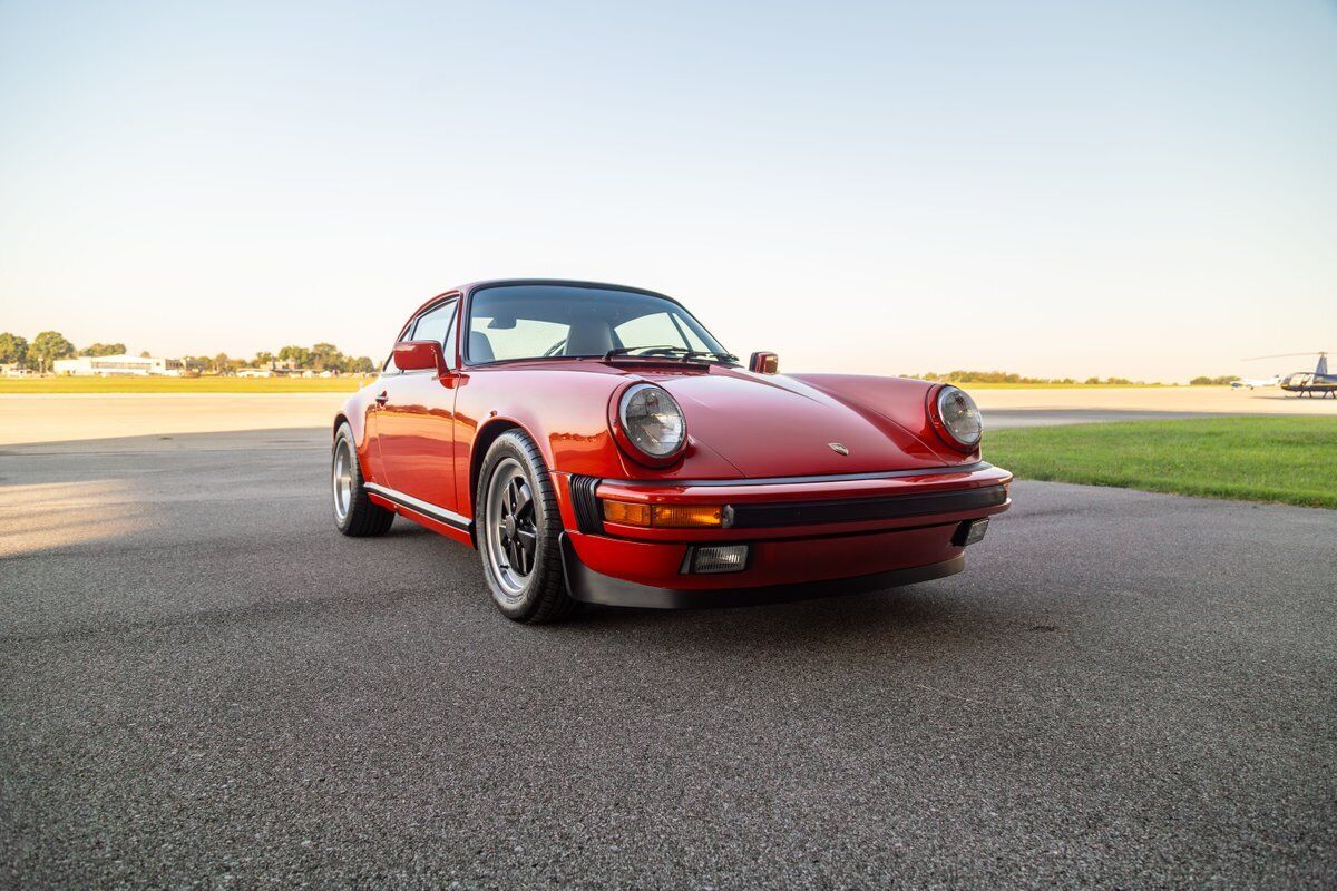 Porsche-911-1989-Red-Linen-186137-2