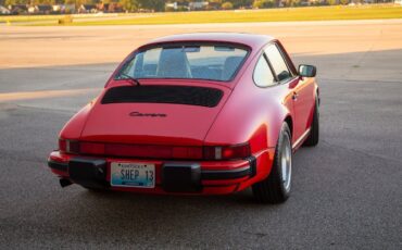 Porsche-911-1989-Red-Linen-186137-22