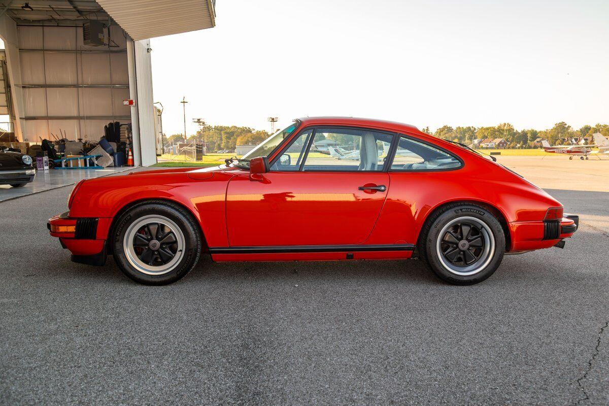 Porsche-911-1989-Red-Linen-186137-25