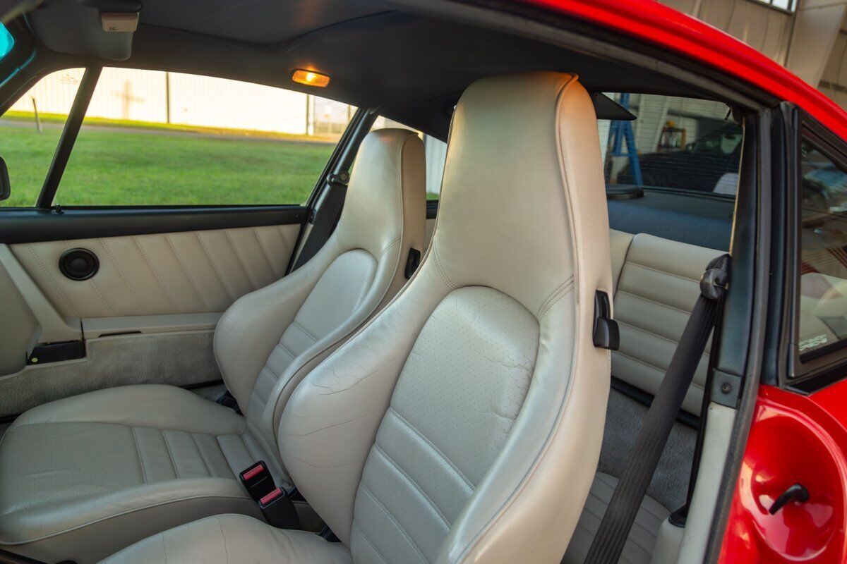 Porsche-911-1989-Red-Linen-186137-27