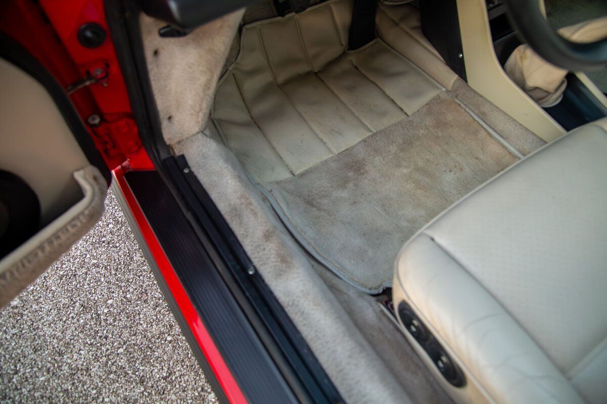 Porsche-911-1989-Red-Linen-186137-31