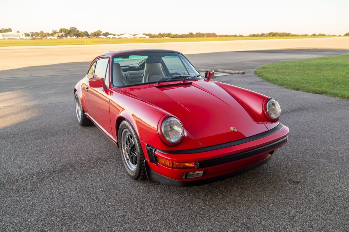 Porsche-911-1989-Red-Linen-186137-4