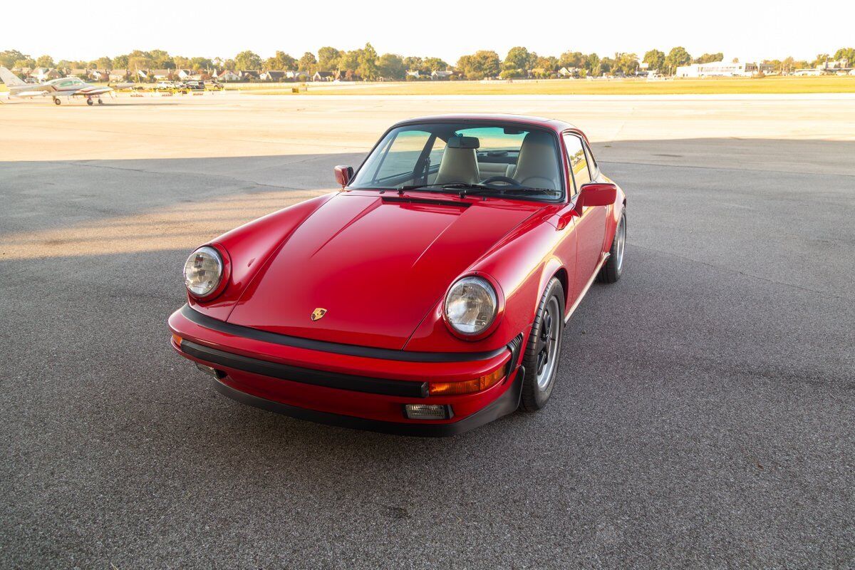 Porsche-911-1989-Red-Linen-186137-5