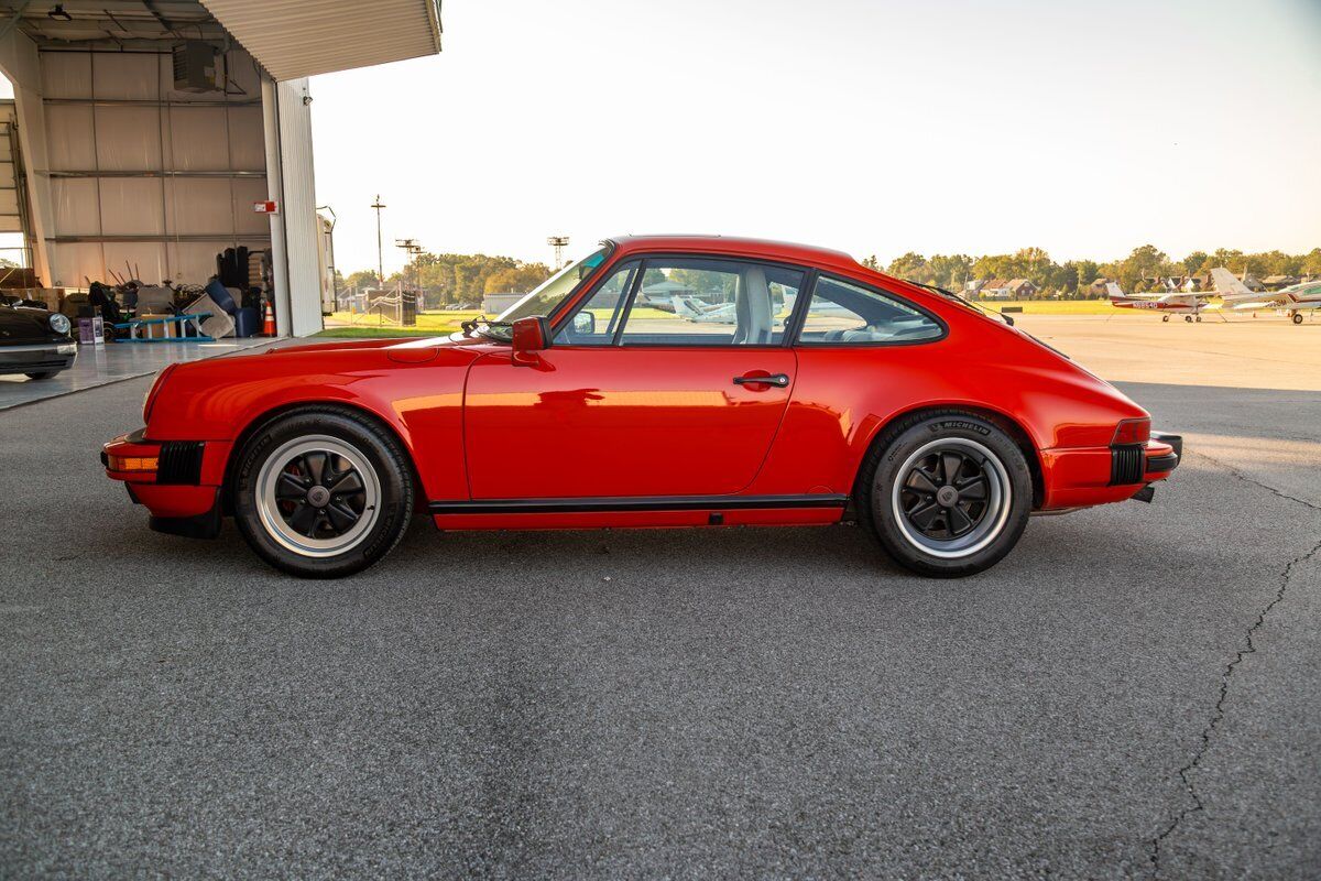 Porsche-911-1989-Red-Linen-186137-7