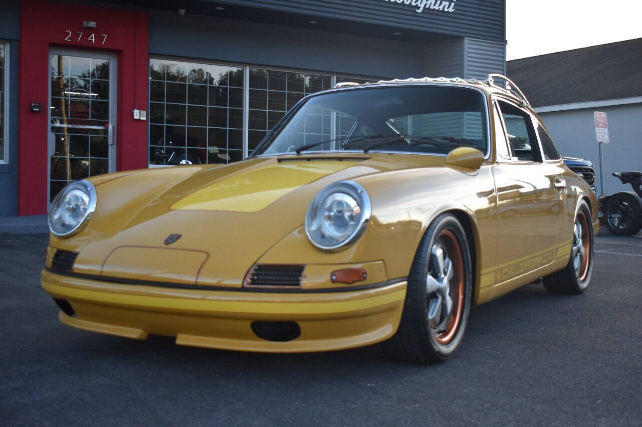 Porsche-911-Cabriolet-1968-Yellow-Black-0-11