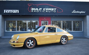 Porsche-911-Cabriolet-1968-Yellow-Black-0-2