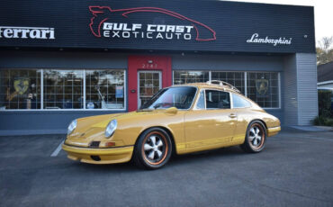 Porsche-911-Cabriolet-1968-Yellow-Black-0-5