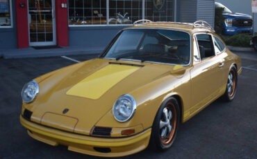 Porsche-911-Cabriolet-1968-Yellow-Black-0-9