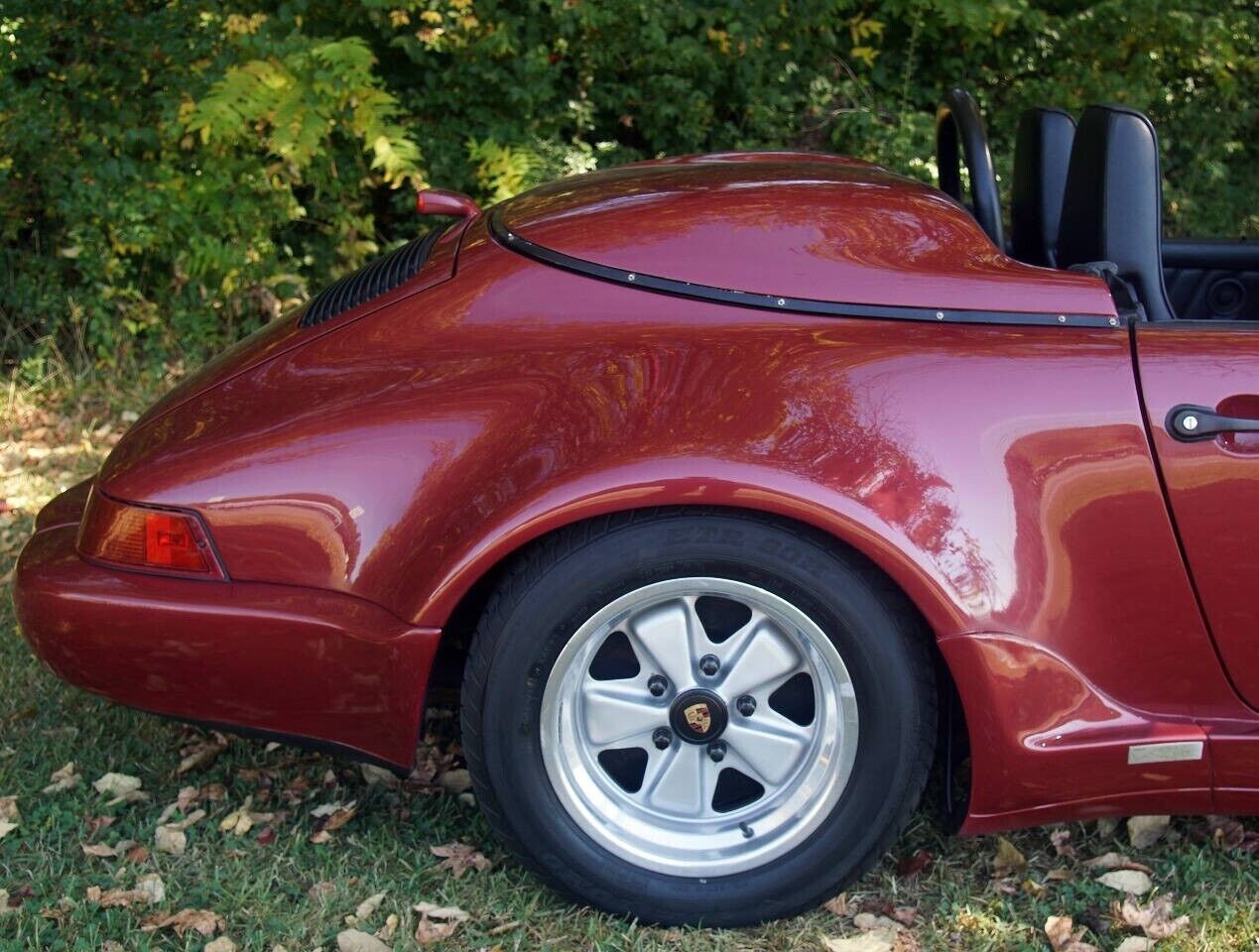 Porsche-911-Cabriolet-1982-Burgundy-Black-85311-34