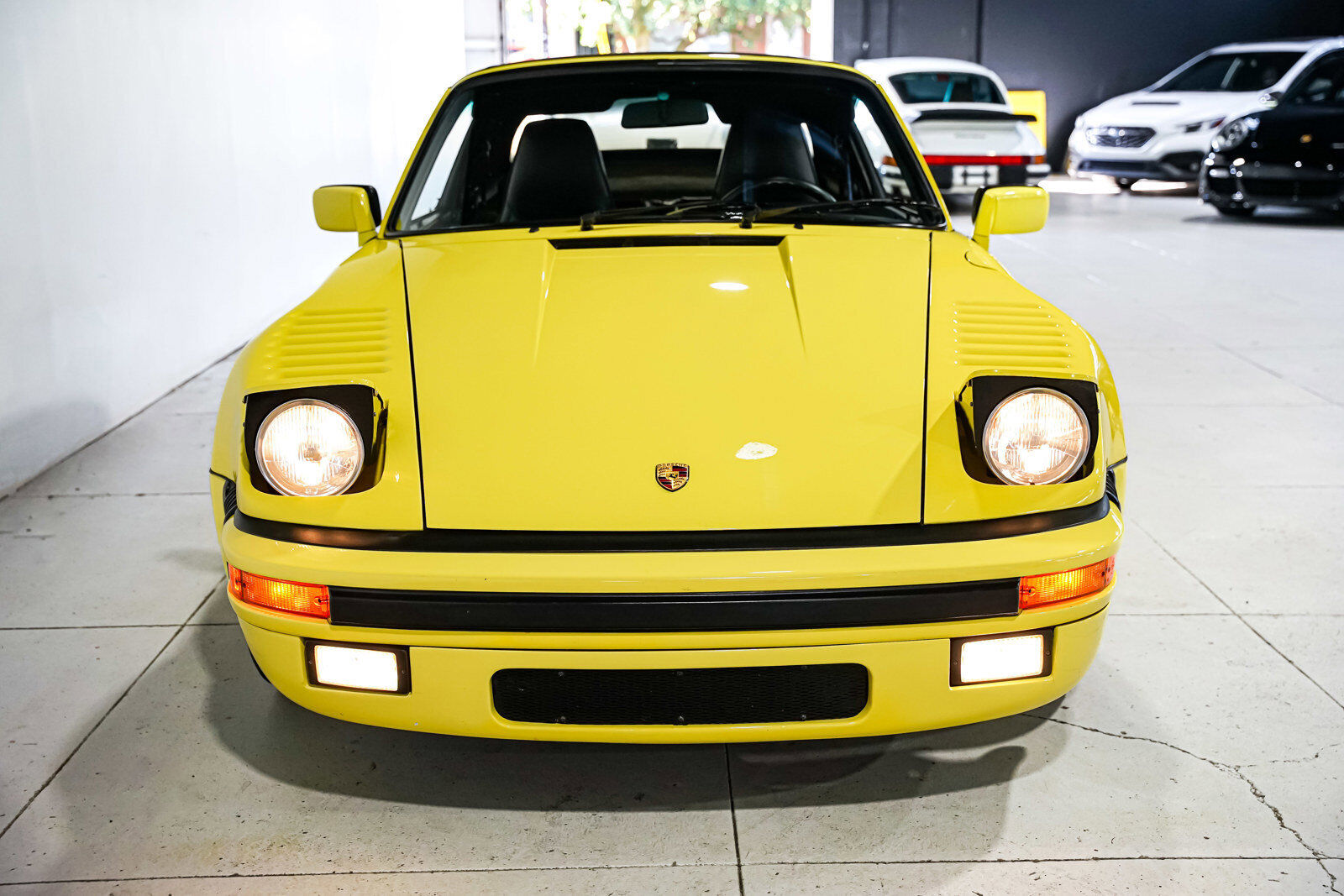 Porsche-911-Cabriolet-1987-Black-70813-6