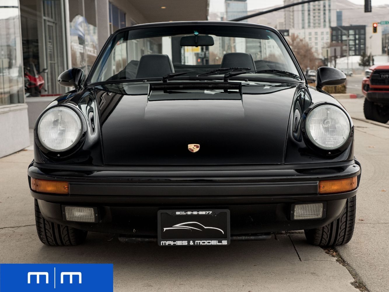 Porsche-911-Cabriolet-1987-Black-Black-130267-17