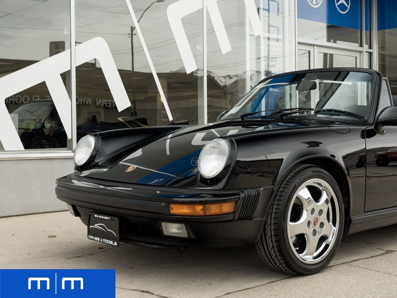 Porsche-911-Cabriolet-1987-Black-Black-130267-22