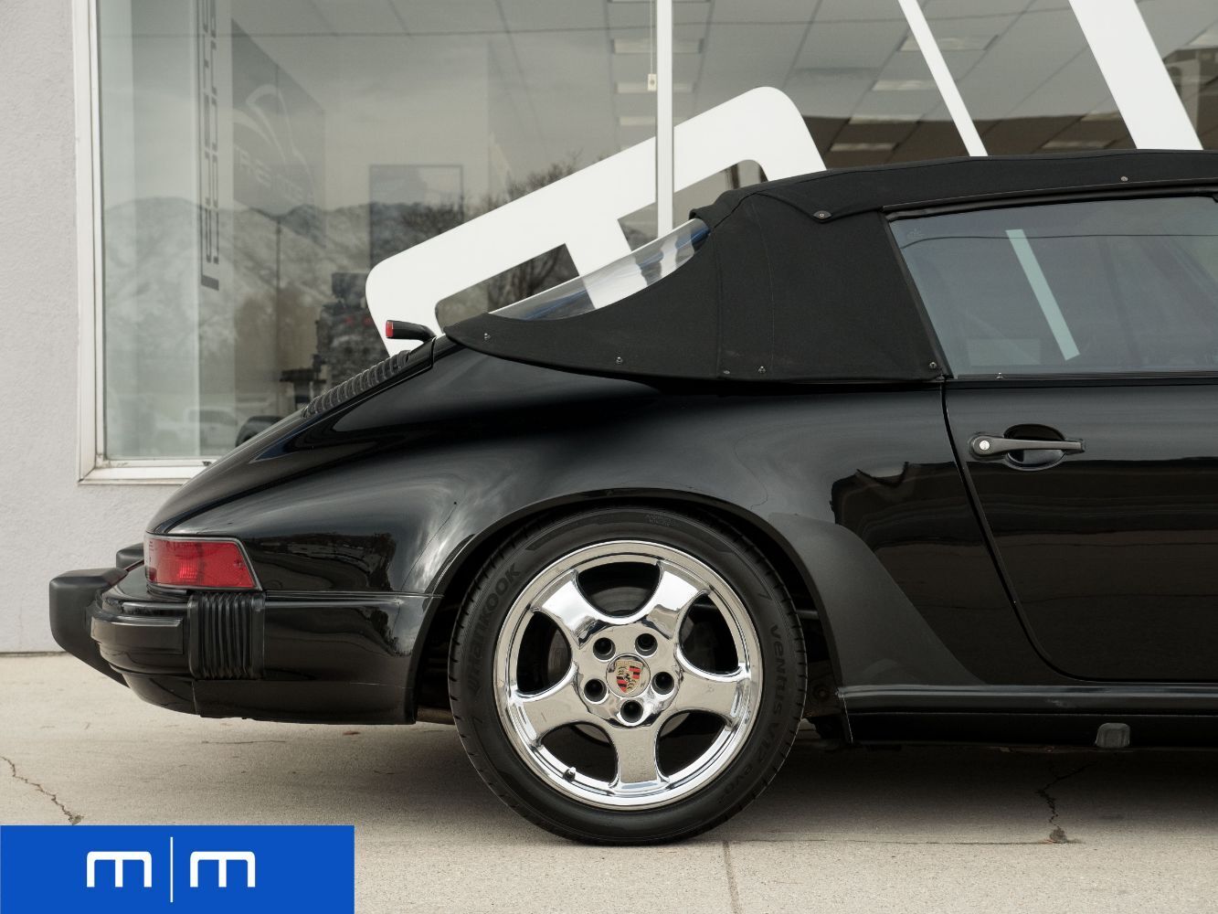 Porsche-911-Cabriolet-1987-Black-Black-130267-25