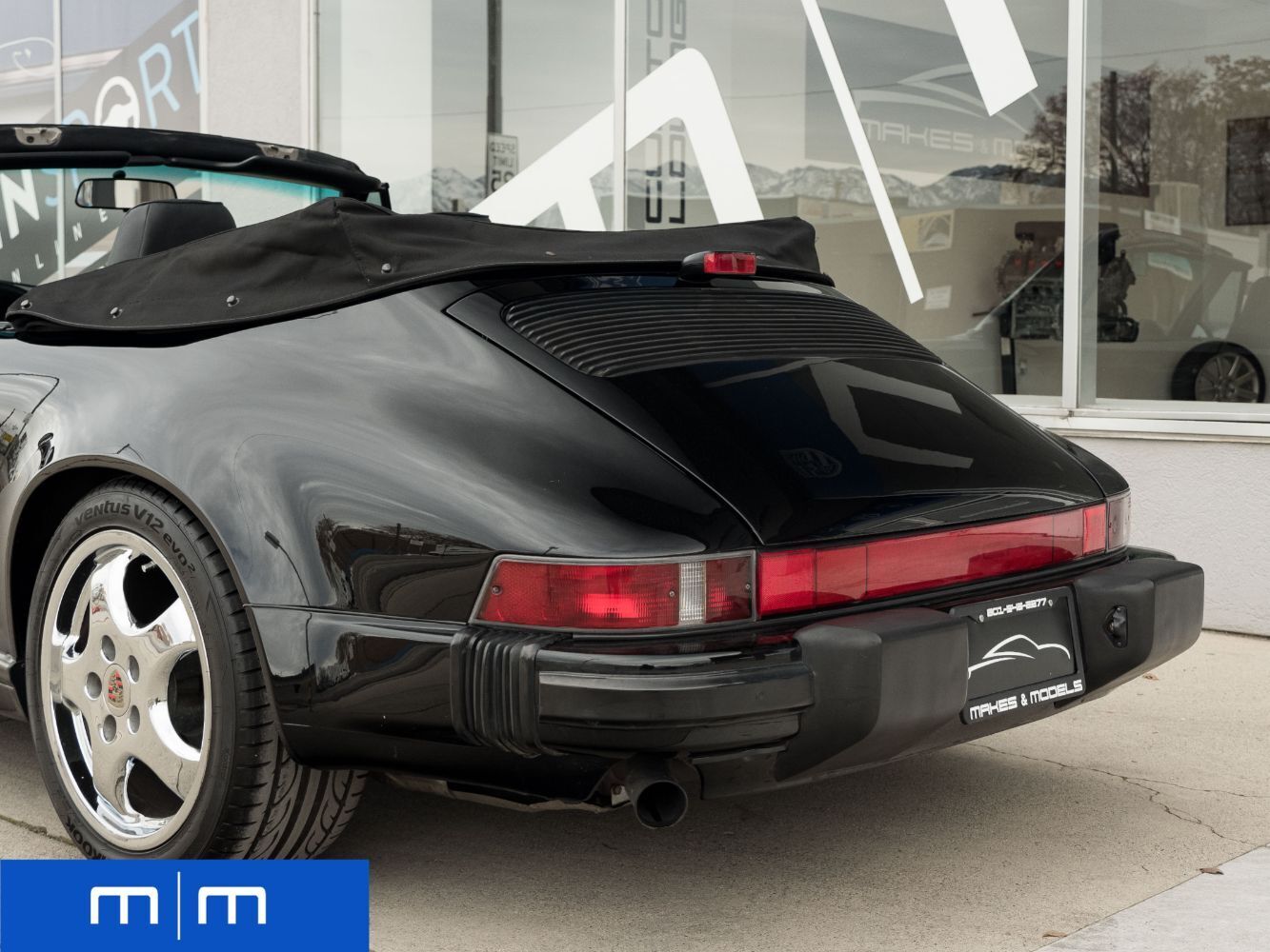 Porsche-911-Cabriolet-1987-Black-Black-130267-9