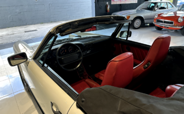 Porsche-911-Cabriolet-1988-White-Red-116700-20