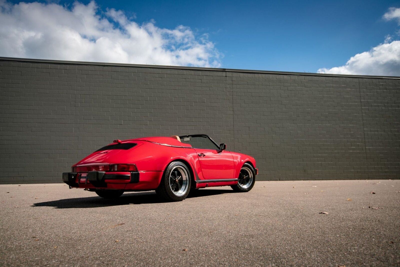 Porsche-911-Carrera-Speedster-Cabriolet-1989-Red-Tan-52576-11