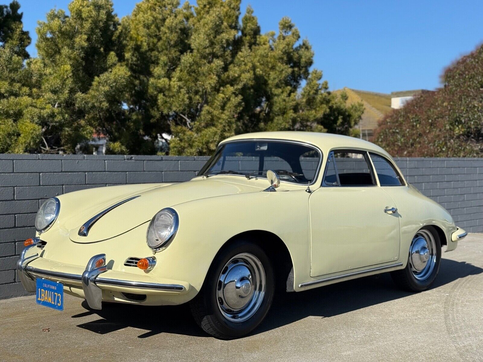 Porsche-911-Coupe-1962-Yellow-71312-1