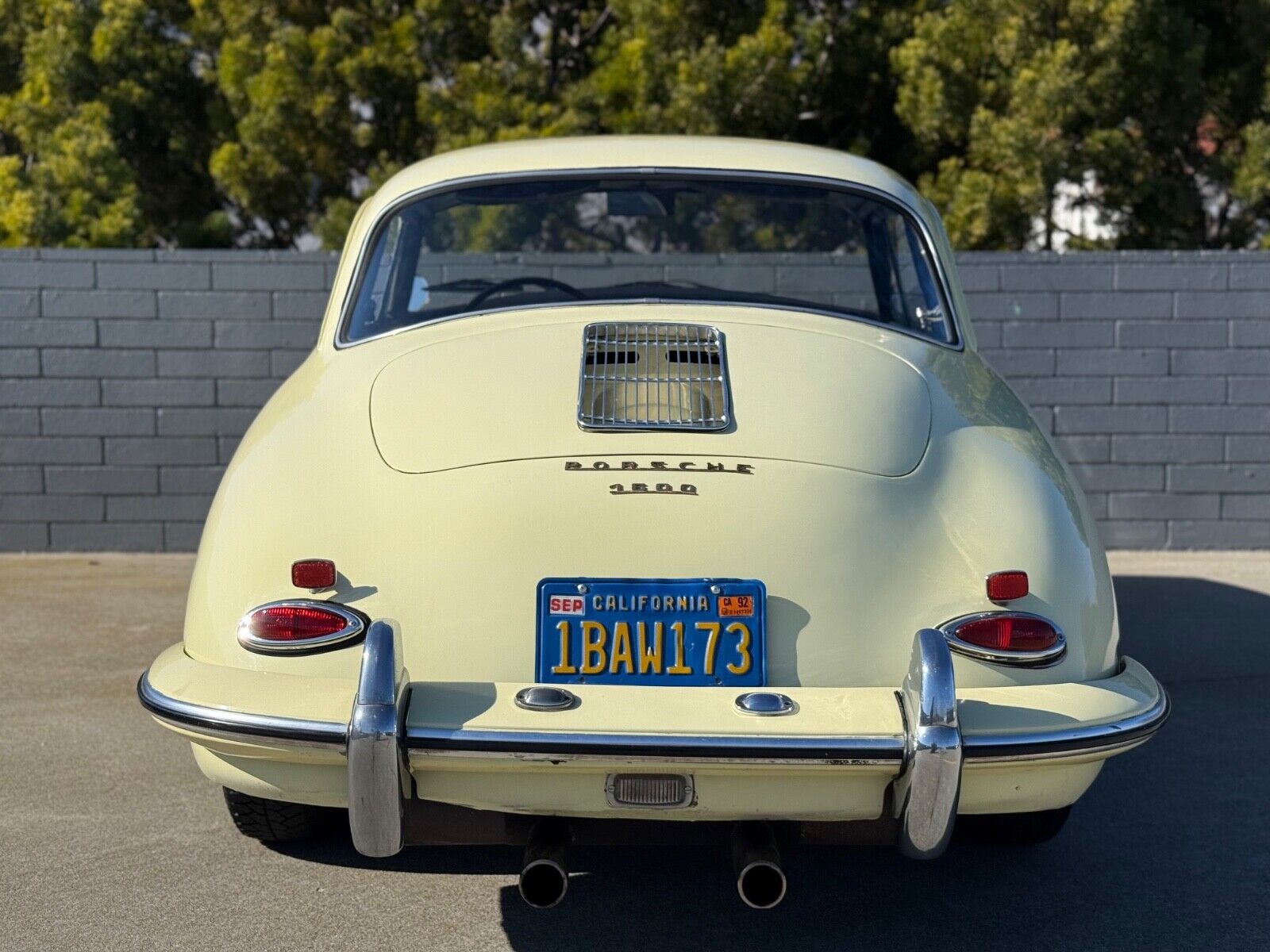 Porsche-911-Coupe-1962-Yellow-71312-3