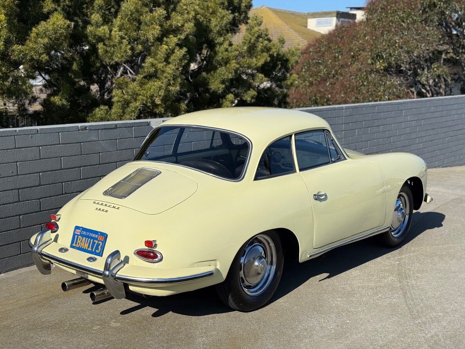 Porsche-911-Coupe-1962-Yellow-71312-4