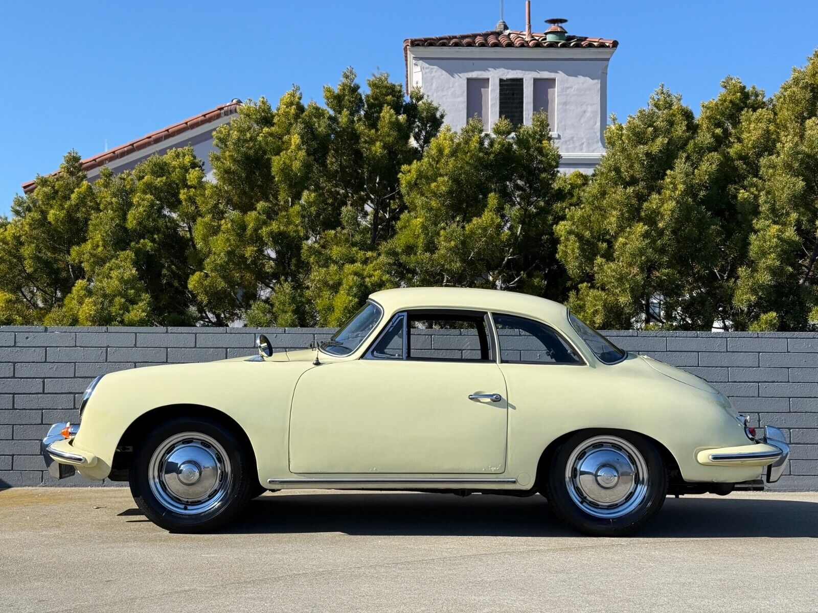 Porsche-911-Coupe-1962-Yellow-71312-6