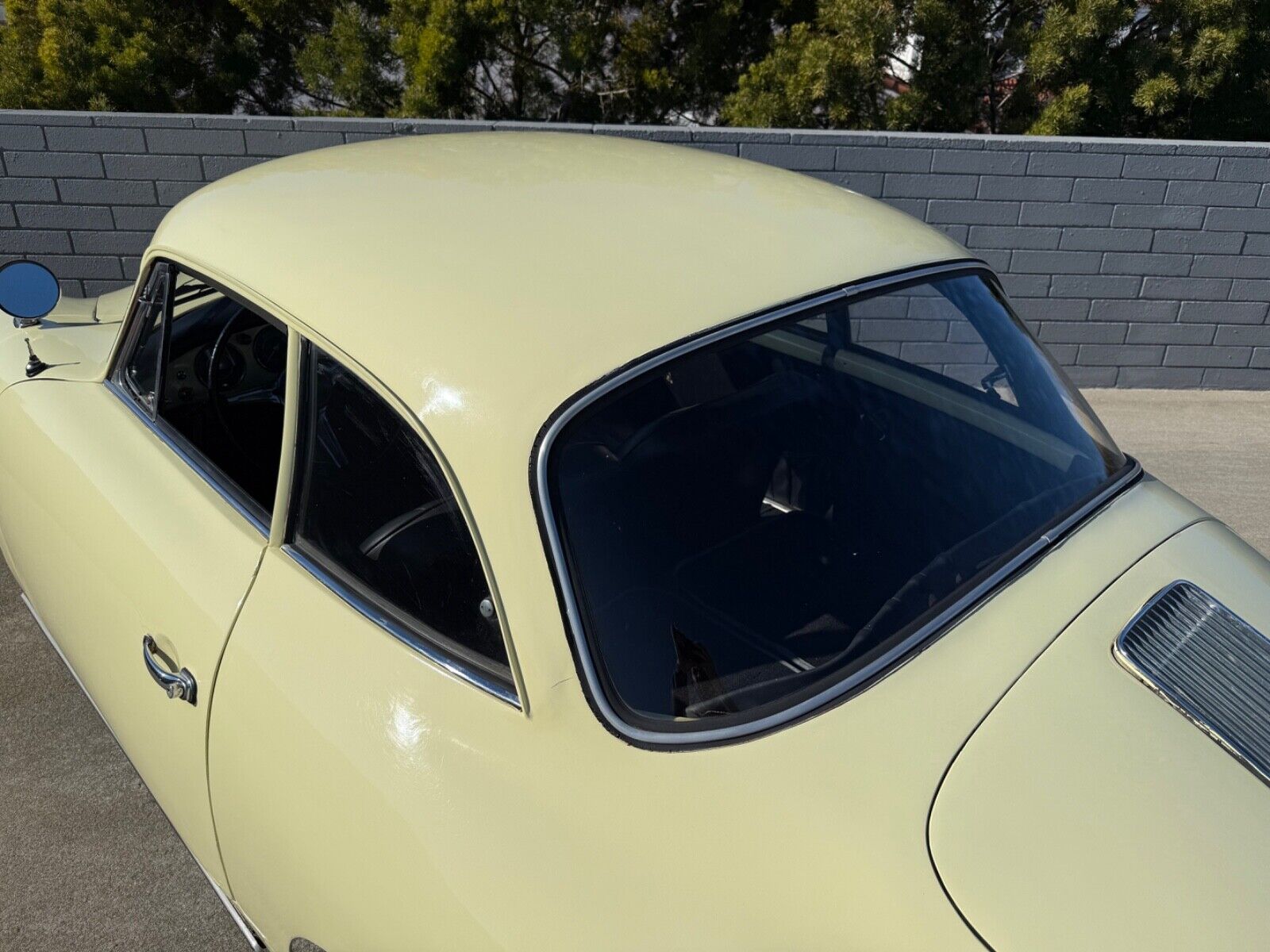 Porsche-911-Coupe-1962-Yellow-71312-8