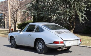 Porsche-911-Coupe-1965-Silver-Black-0-5