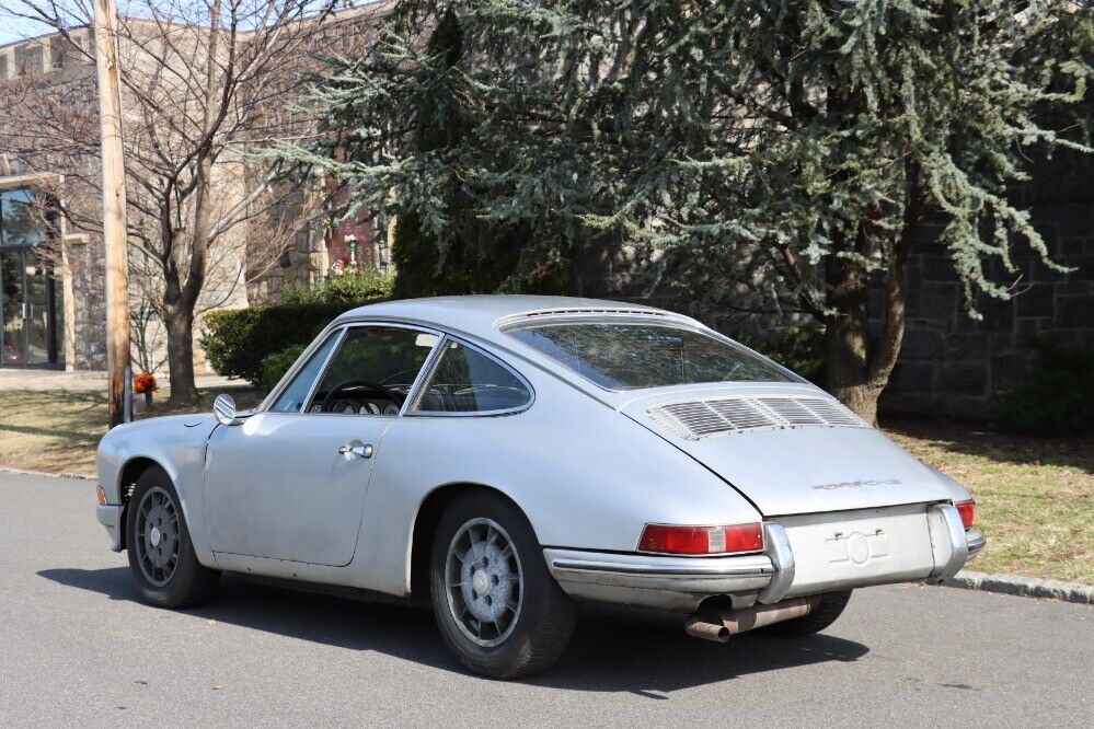 Porsche-911-Coupe-1965-Silver-Black-0-5