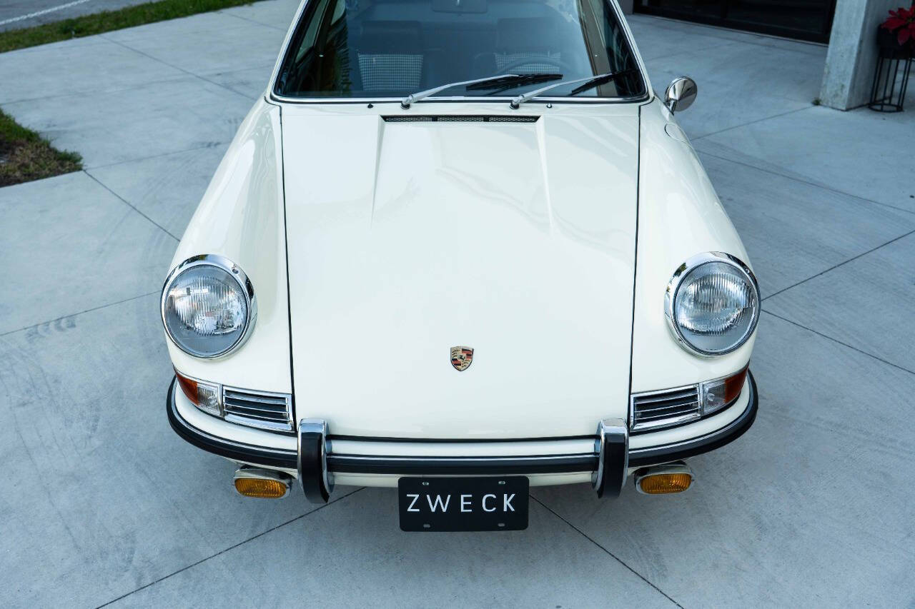 Porsche-911-Coupe-1968-White-Black-195501-17