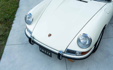 Porsche-911-Coupe-1968-White-Black-195501-18