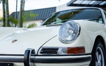 Porsche-911-Coupe-1968-White-Black-195501-22