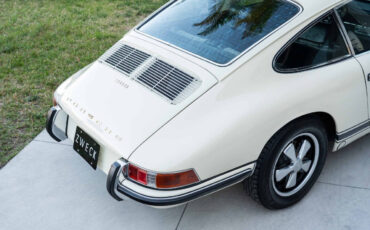 Porsche-911-Coupe-1968-White-Black-195501-37