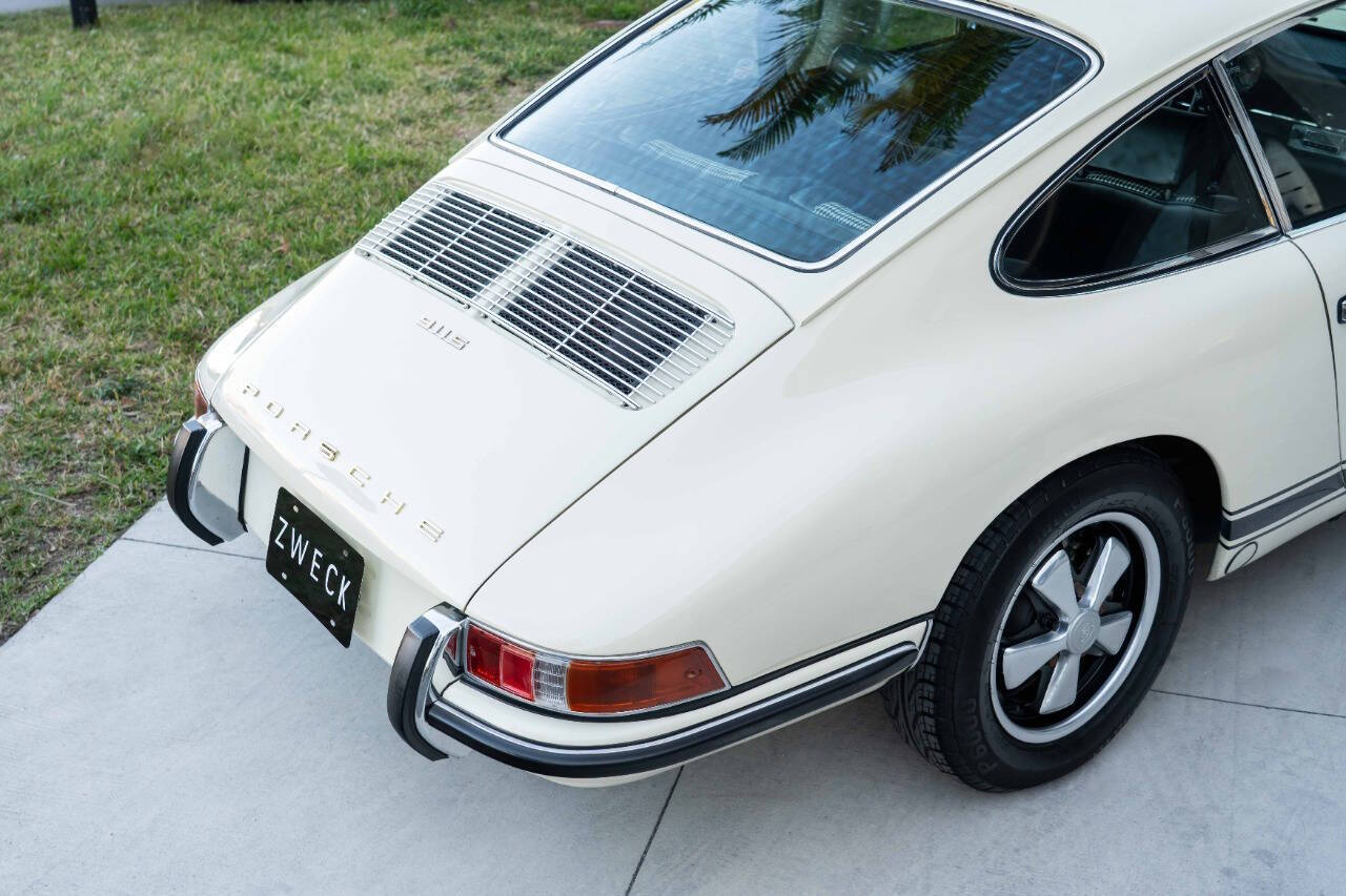 Porsche-911-Coupe-1968-White-Black-195501-37