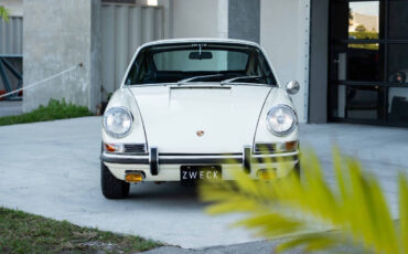 Porsche-911-Coupe-1968-White-Black-195501-7