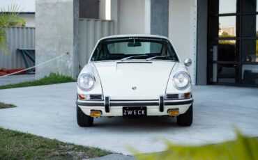 Porsche-911-Coupe-1968-White-Black-195501-8