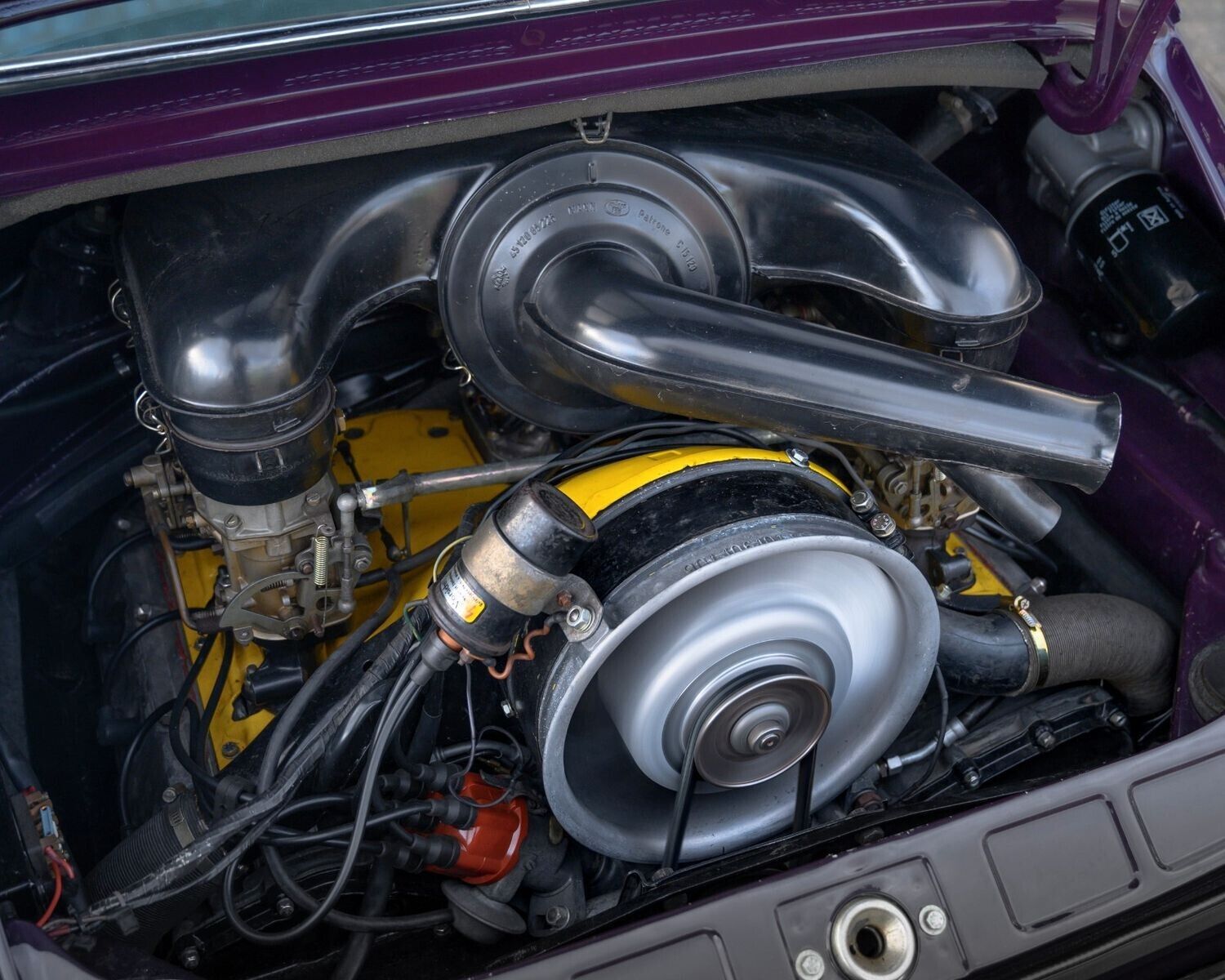 Porsche-911-Coupe-1972-Burgundy-Black-140979-14