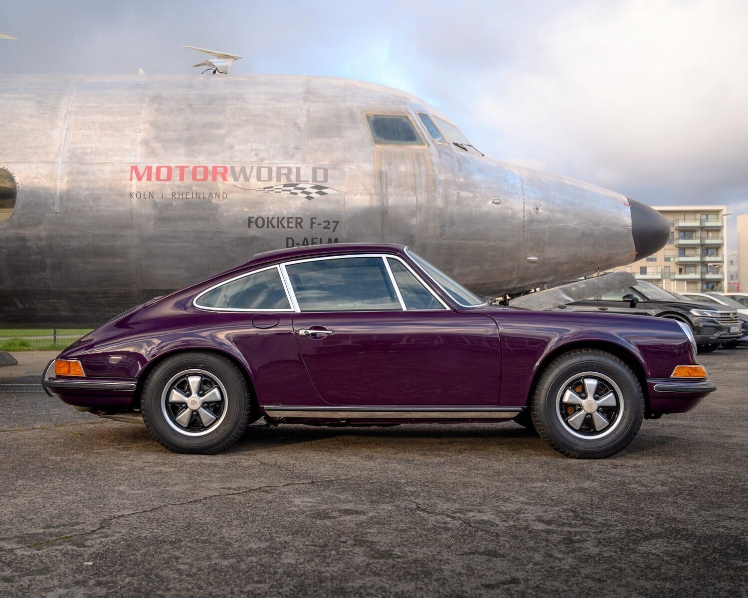 Porsche-911-Coupe-1972-Burgundy-Black-140979-2