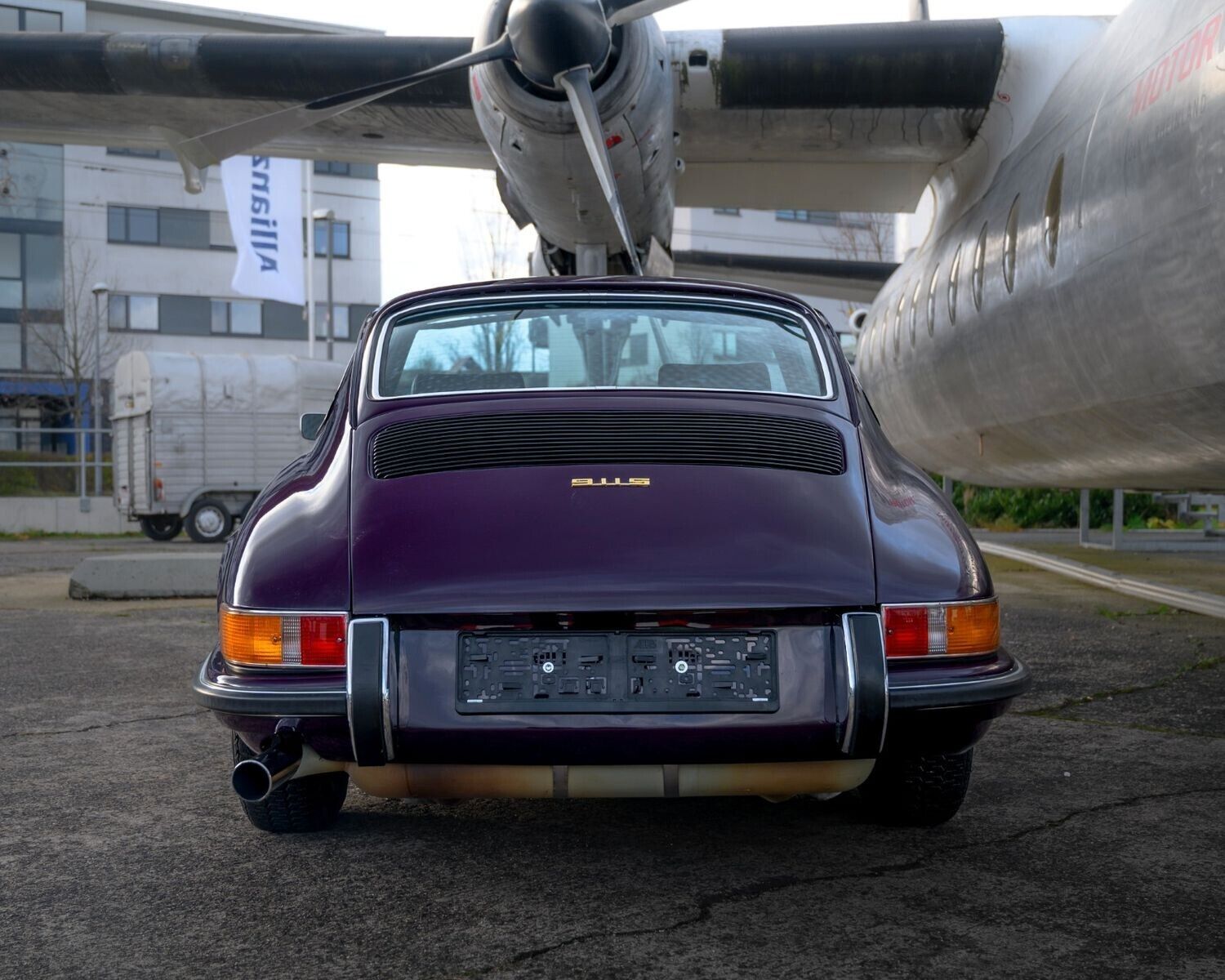 Porsche-911-Coupe-1972-Burgundy-Black-140979-3