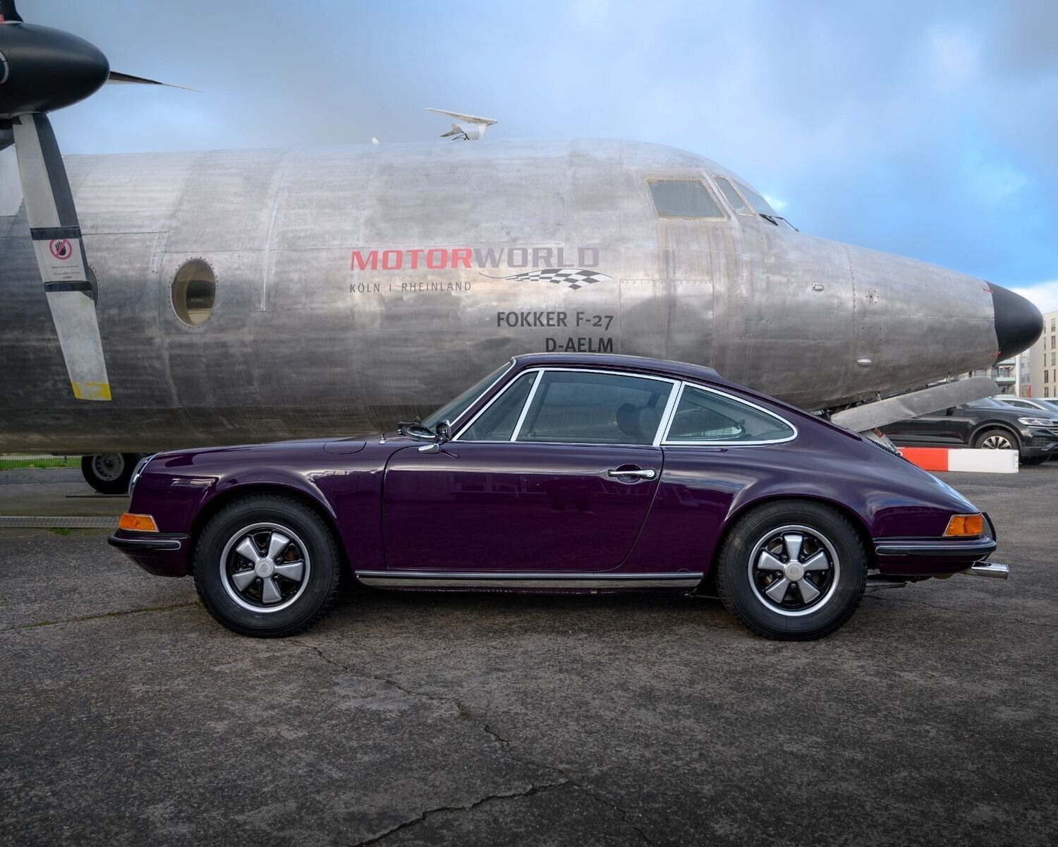 Porsche-911-Coupe-1972-Burgundy-Black-140979-4