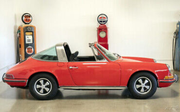 Porsche-911-Coupe-1972-Red-Black-78962-5