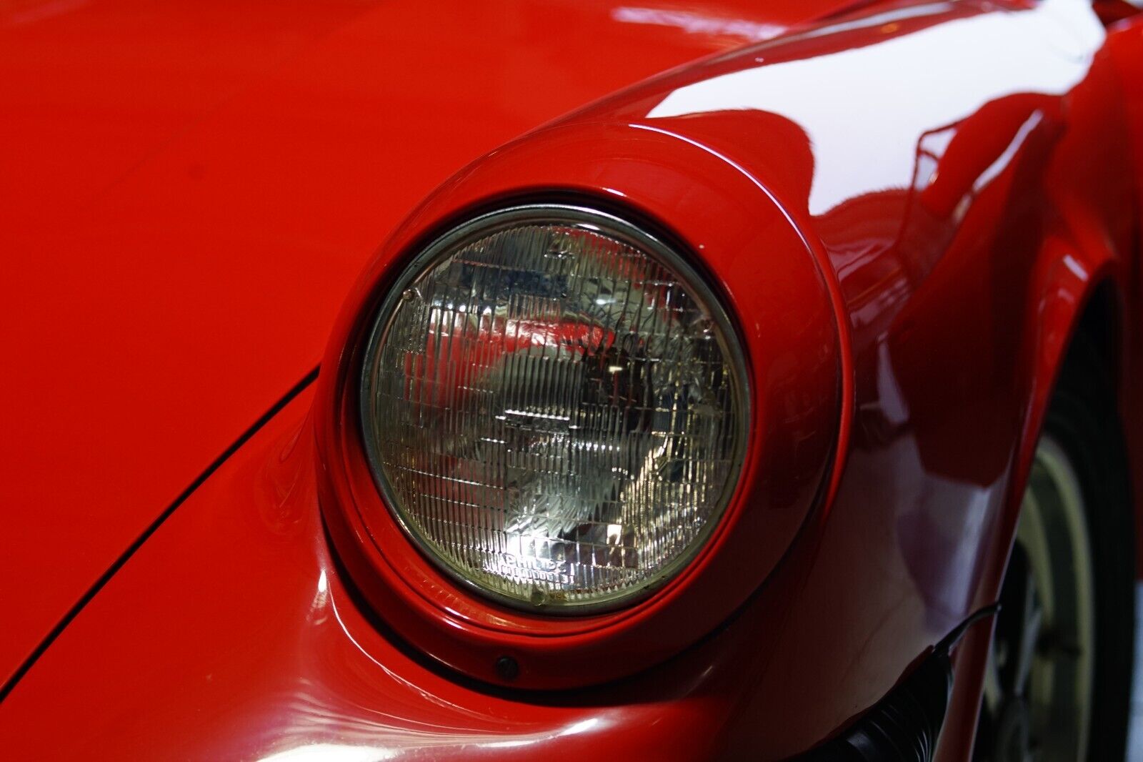 Porsche-911-Coupe-1977-Red-Black-136794-23