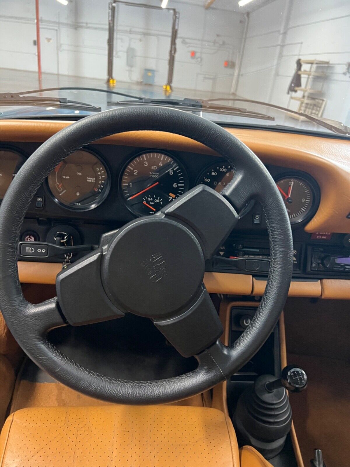 Porsche-911-Coupe-1979-Blue-Brown-102942-24