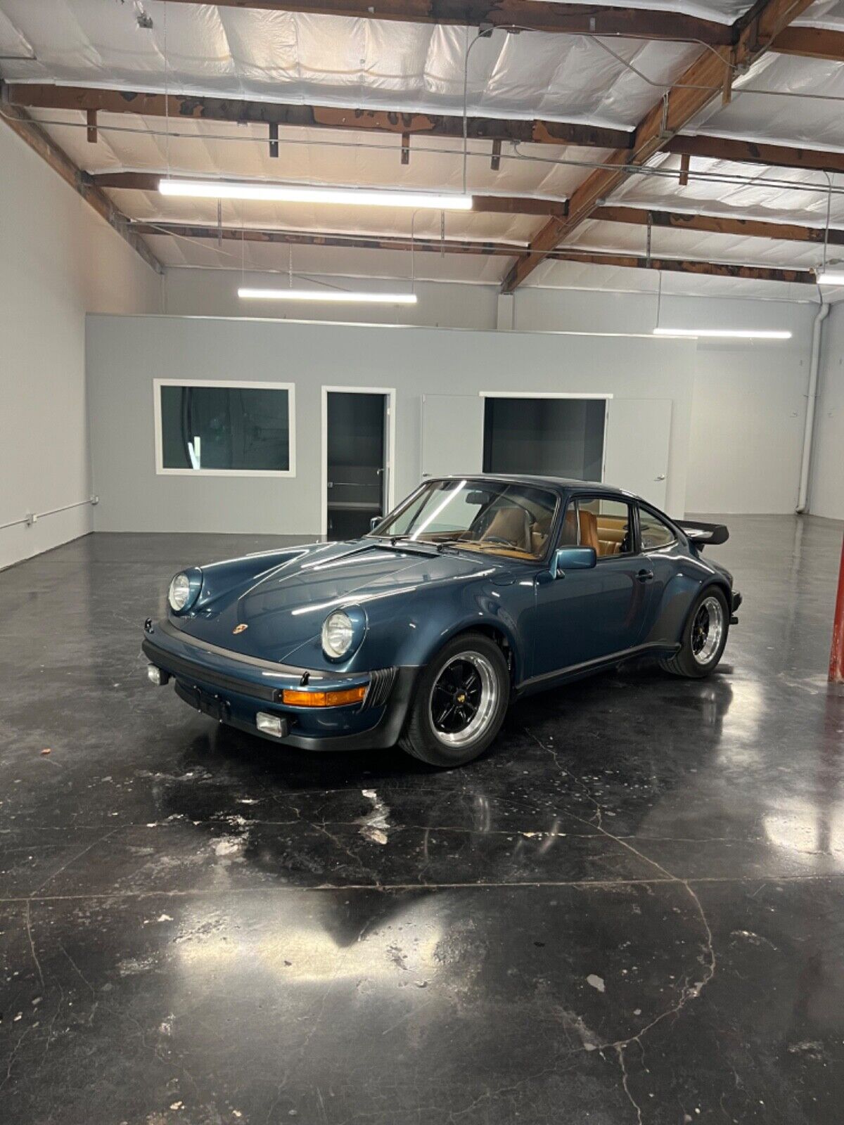 Porsche-911-Coupe-1979-Blue-Brown-102942-3