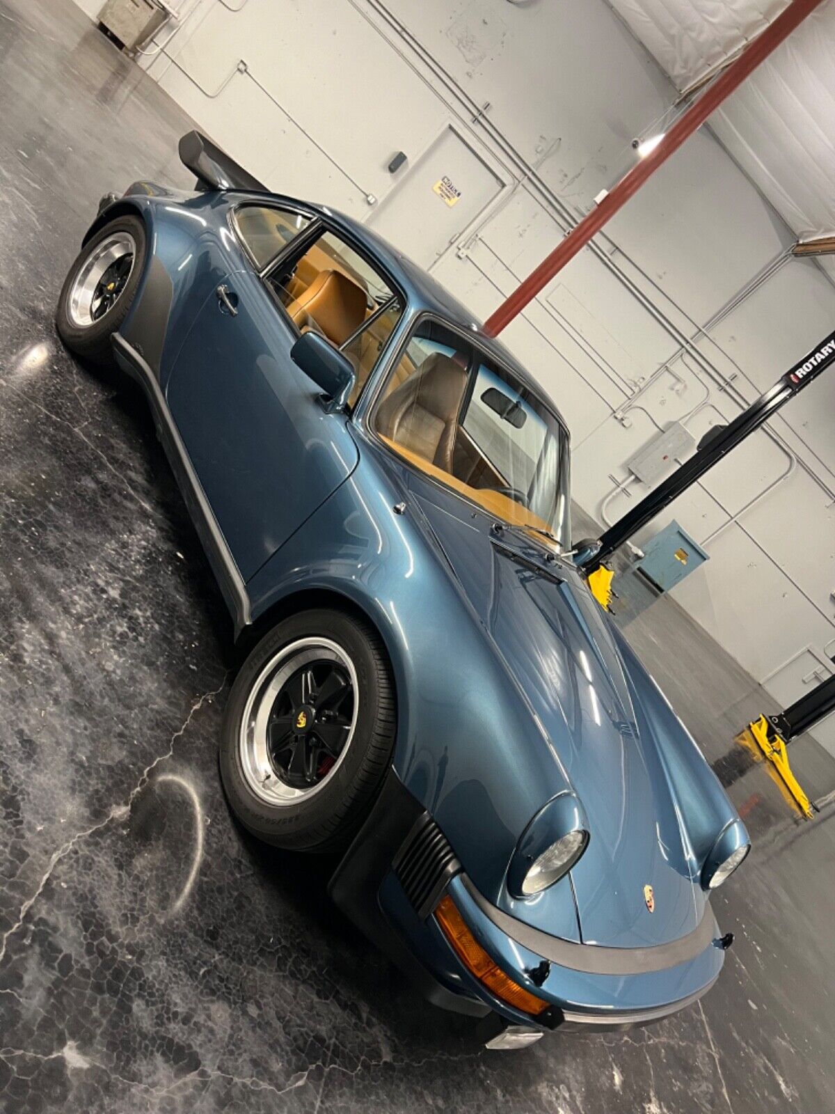 Porsche-911-Coupe-1979-Blue-Brown-102942-4